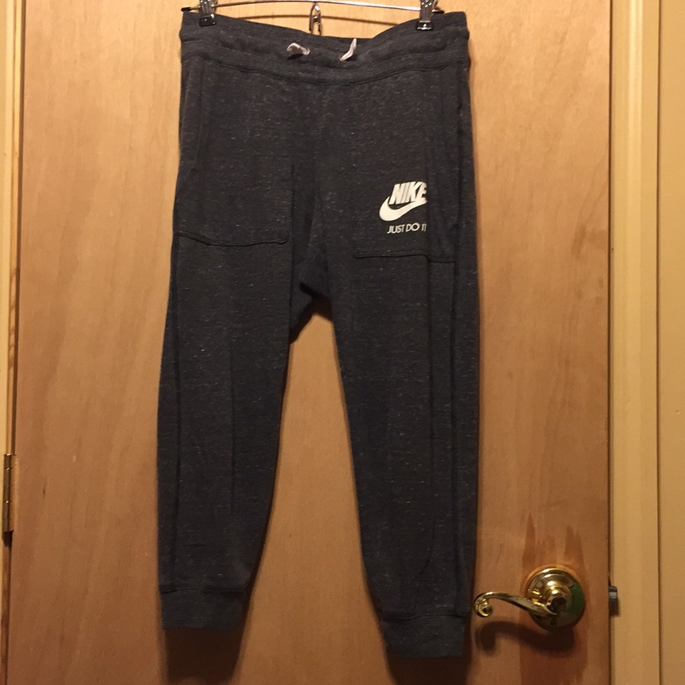 Nike jogging pants